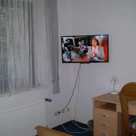 Am Weissdornbusch 3*